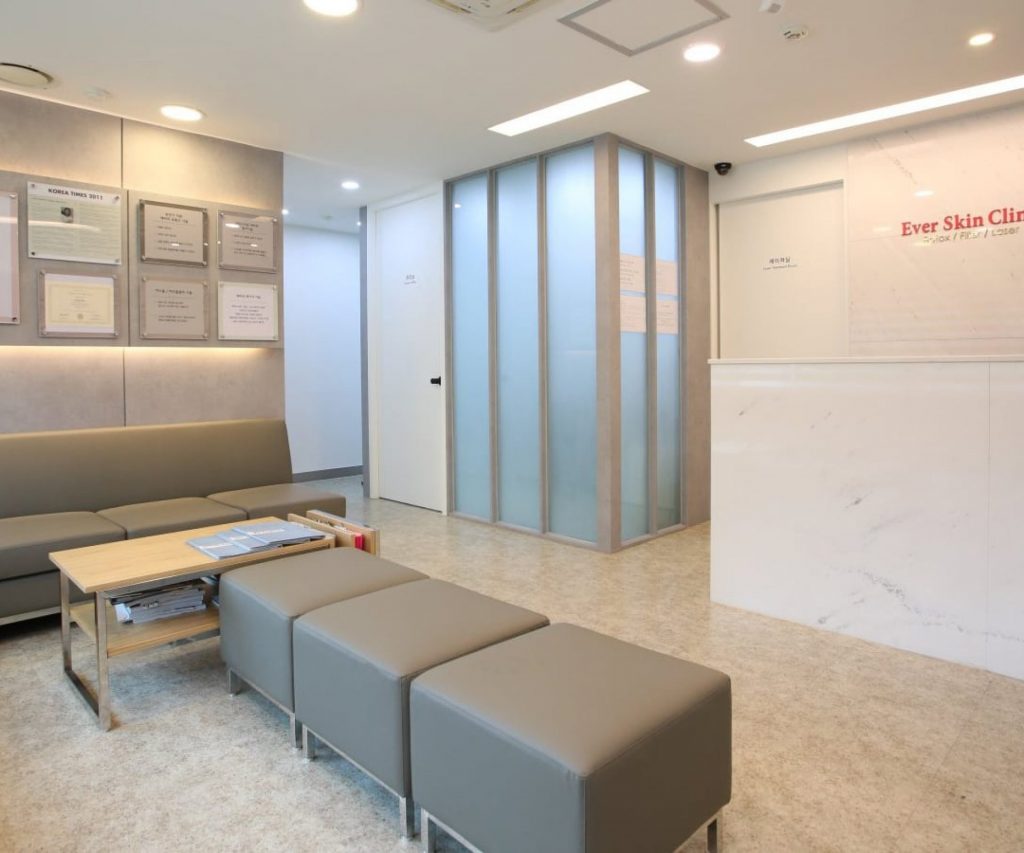 Top 14 Clinics With English-Speaking Dermatologist In Korea
